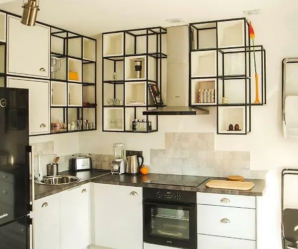 Sunny On Ulica Lyuben Karavelov