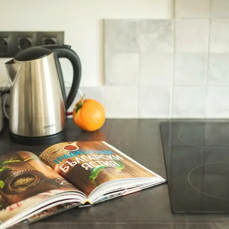 Sunny On Ulica Lyuben Karavelov Lejlighed *