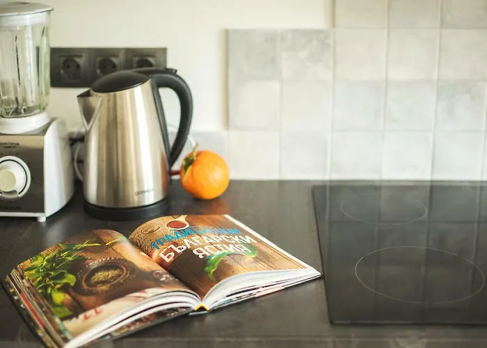 Sunny On Ulica Lyuben Karavelov Apartmán *